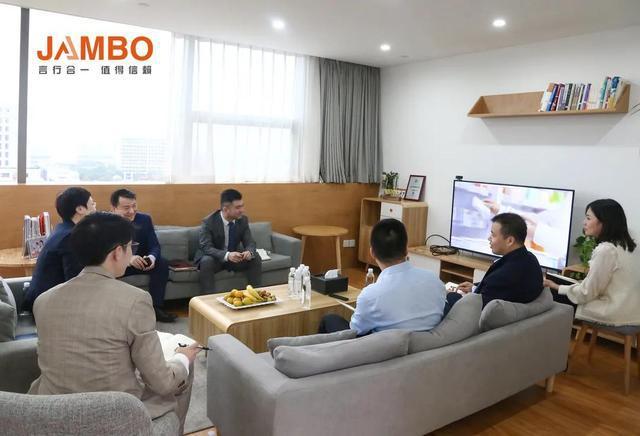 其中惠亿保产品自八月份达成共识以来,已完成条款报批,双方将按照行事